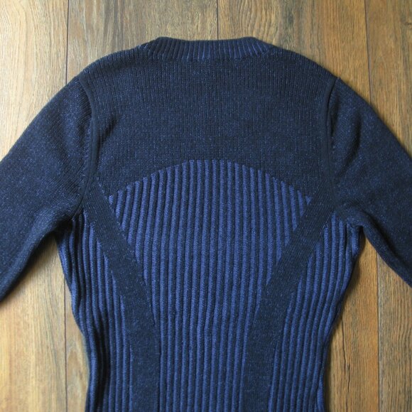 Lululemon Feeling Balanced Sweater ptp 15" - Picture 10 of 14